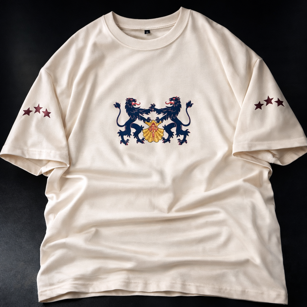 Remera Natural Streetwear Oversize con Detalles en Azul y Rojo – Algodón Premium 24/1